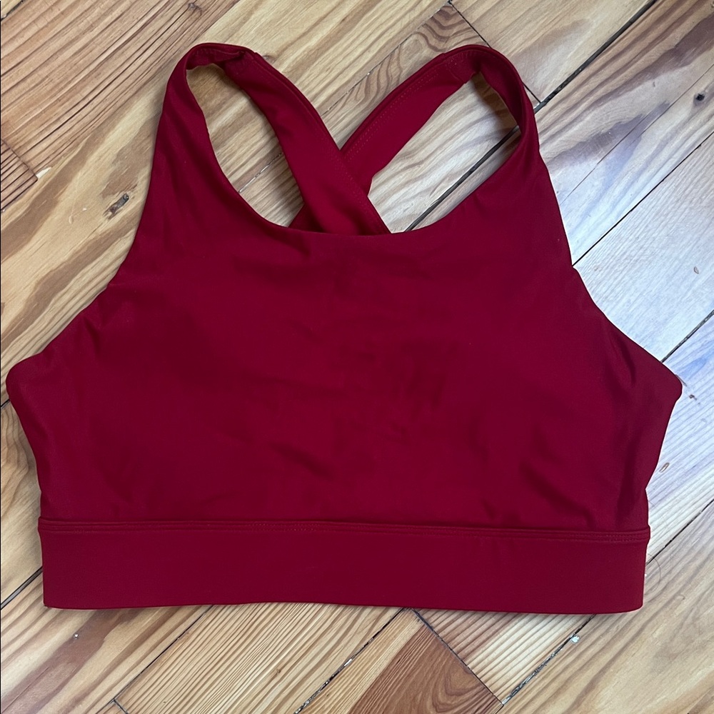 Women’s Medium Fabletics Sports Bra